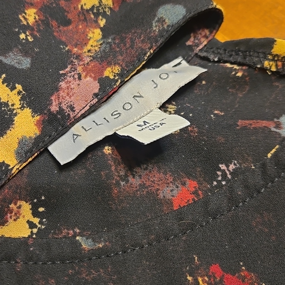 Chic Multicolor Patterned Blouse From Evereve - Picture 2 of 4
